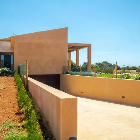 Navarro By Interhome *