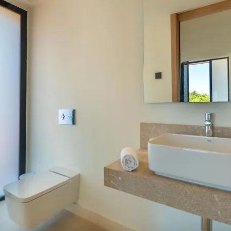 Navarro By Interhome *